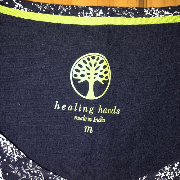 Healing Hands scrub top - Picture 3 of 5